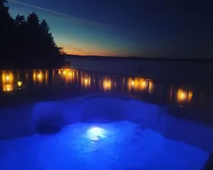 camcase hot tub
