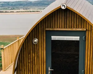 snug door